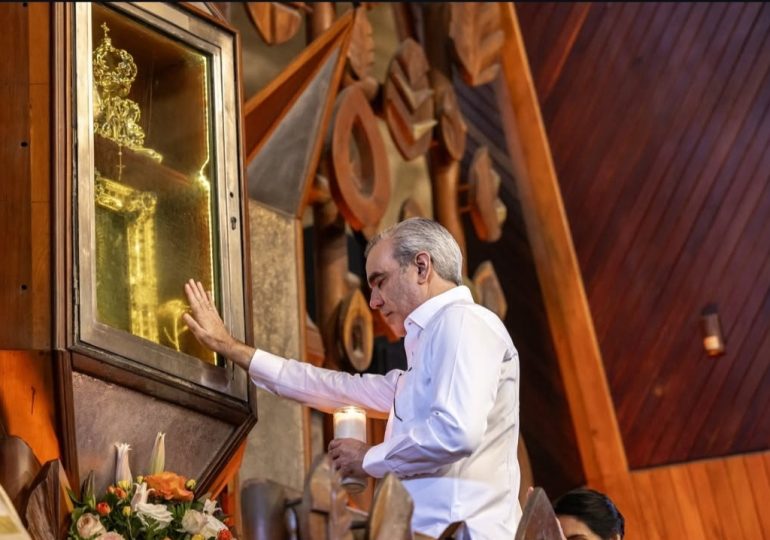 abinader-invoca-fe-y-paz-en-el-dia-de-la-virgen-de-la-altagracia