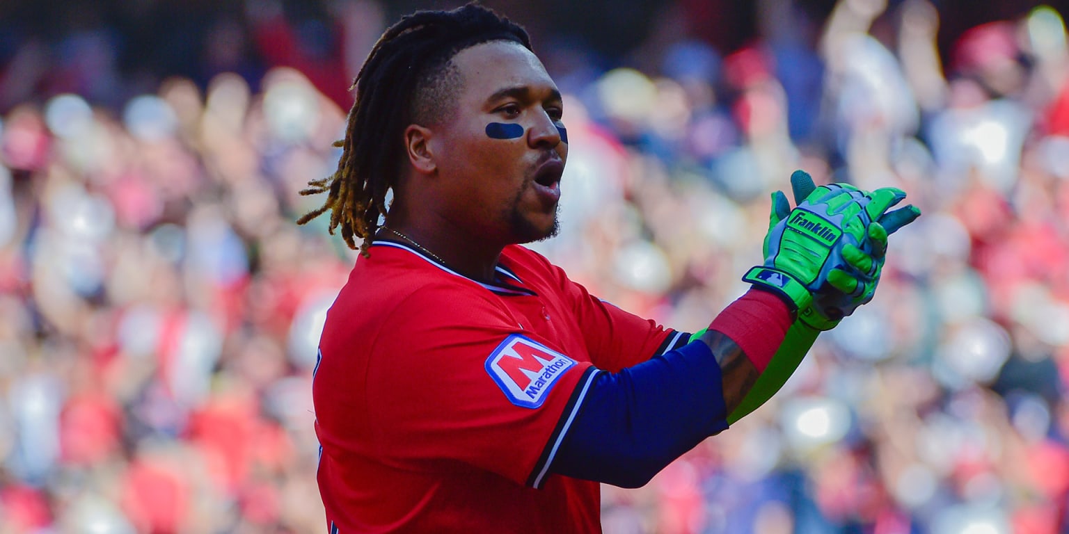 jose-ramirez-y-guardians-nuevo-contrato-hasta-2032