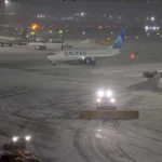 tormenta-invernal-deja-9000-vuelos-cancelados-en-ee-uu