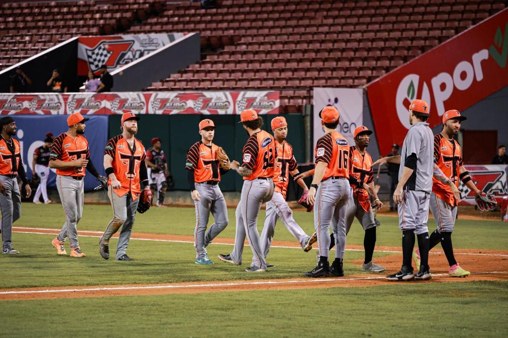 toros-vs-gigantes.jpg