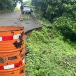 Comunidad-clama-por-mejoras-en-la-peligrosa-carretera-Atabalero.webp