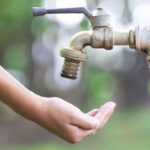 corte-de-servicio-de-agua-potable-llave-manos-3.jpg