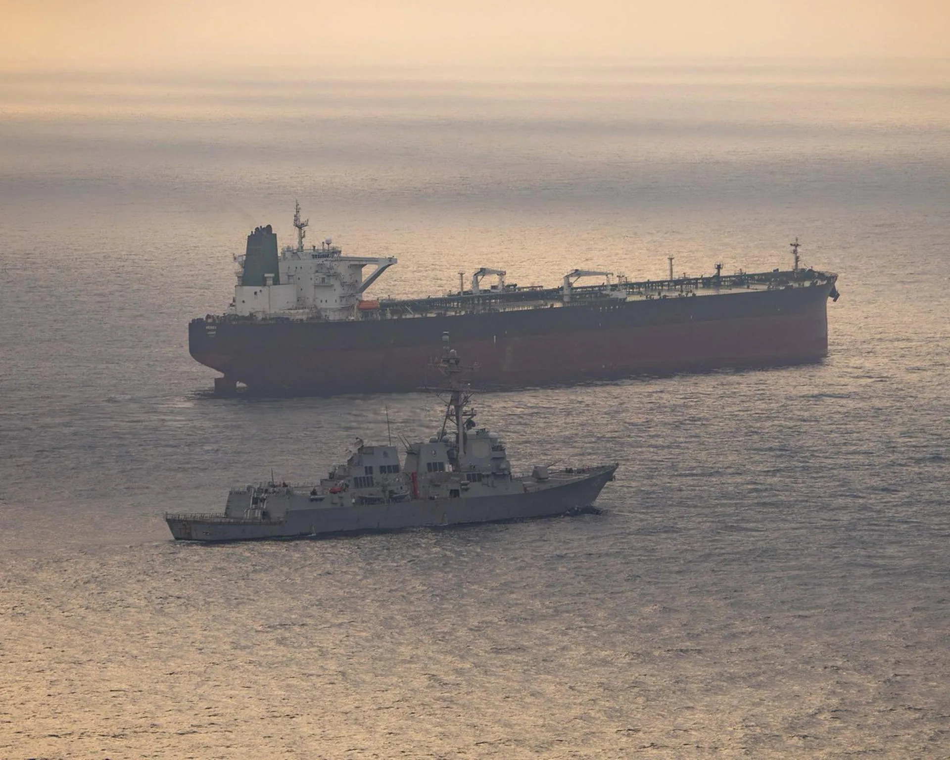 Iran-amenaza-con-responder-al-bloqueo-de-EEUU-a-sus-puertos-que-califica-como-pirateria.webp.webp