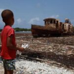 hedor-del-sargazo-en-barahona-contamina-el-malecon-3152949e-focus-0-0-896-504.jpg