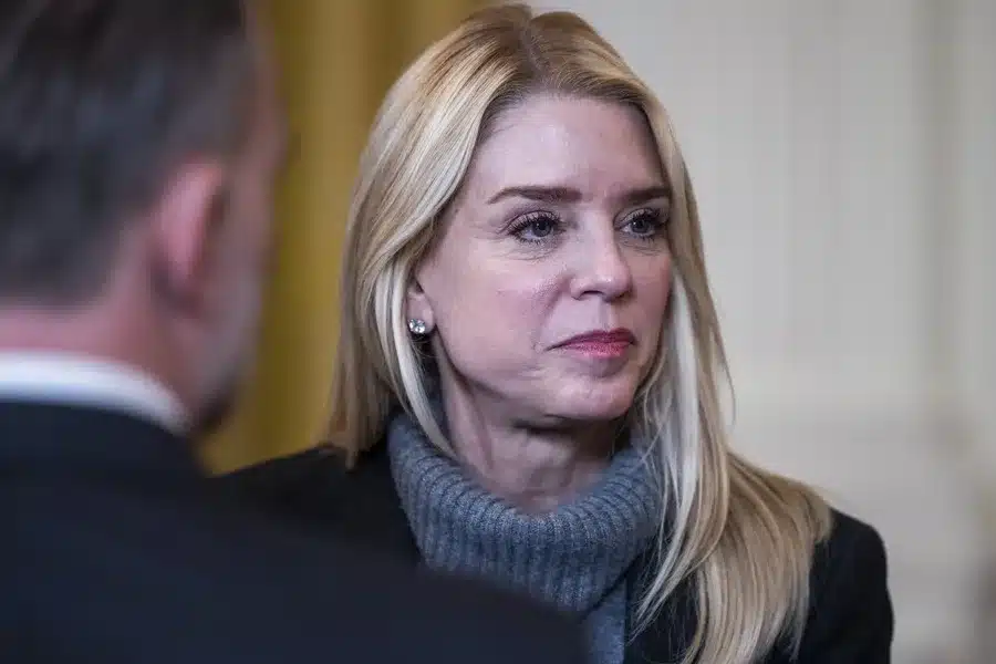 pam_bondi.webp.webp