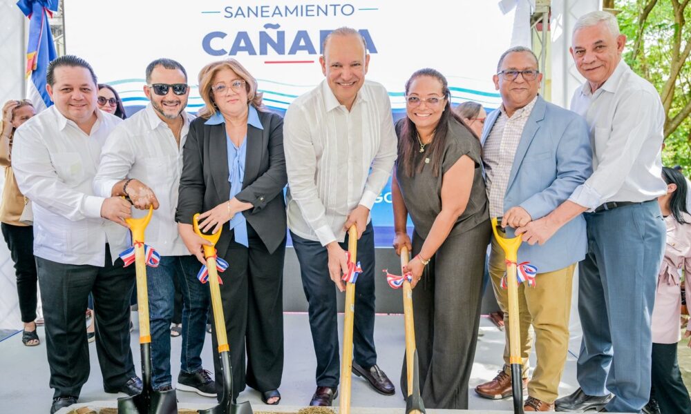 Alcaldia-de-Santiago-inicia-saneamiento-de-la-Canada-Hoya-de-Caimito-con-inversion-superior-a-RD266.jpeg