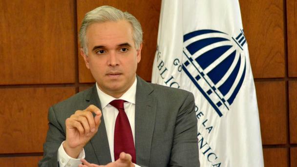 luis-miguel-de-camps-es-designado-nuevo-ministro-de-educacion-focus-0-0-608-342.jpg