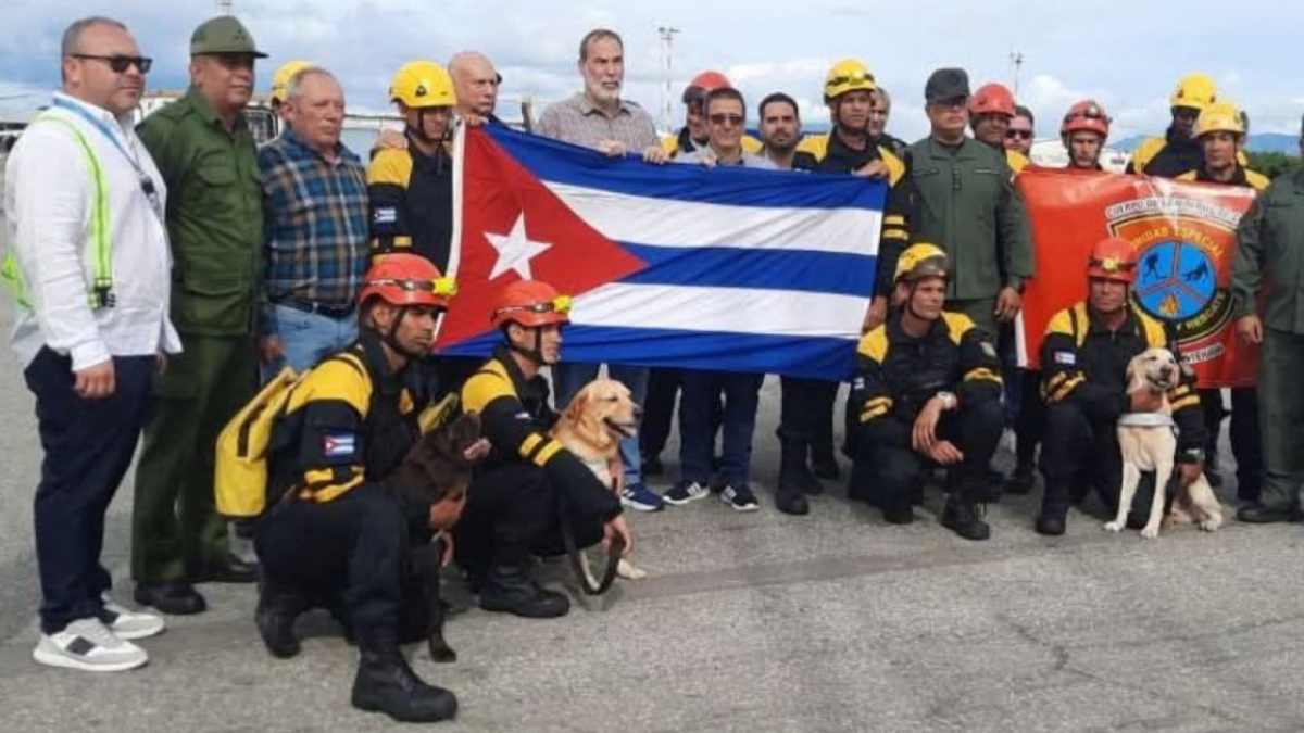 rescatistas-cubanos-llegan-a-venezuela-para-apoyar-la-labor-de-salvamento-tras-l-20260628-231314-v8E.webp