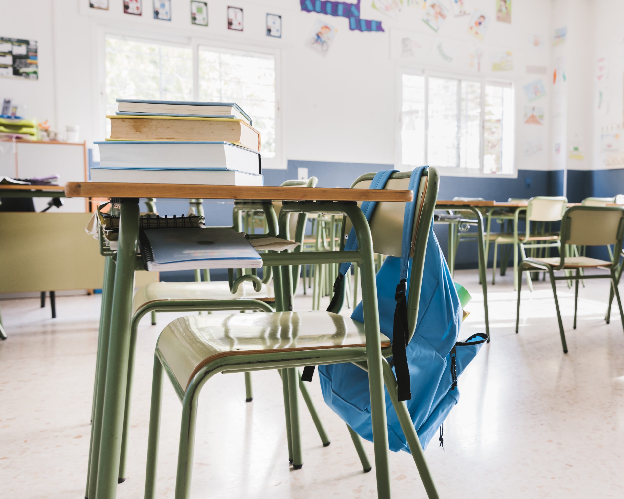 school-classroom-with-books-backpack.jpg