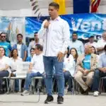 El coordinador del partido político Vente Venezuela (VV), Ángel León, habla durante una actividad del partido, en Caracas (Venezuela). EFE/ Ronald Peña R.