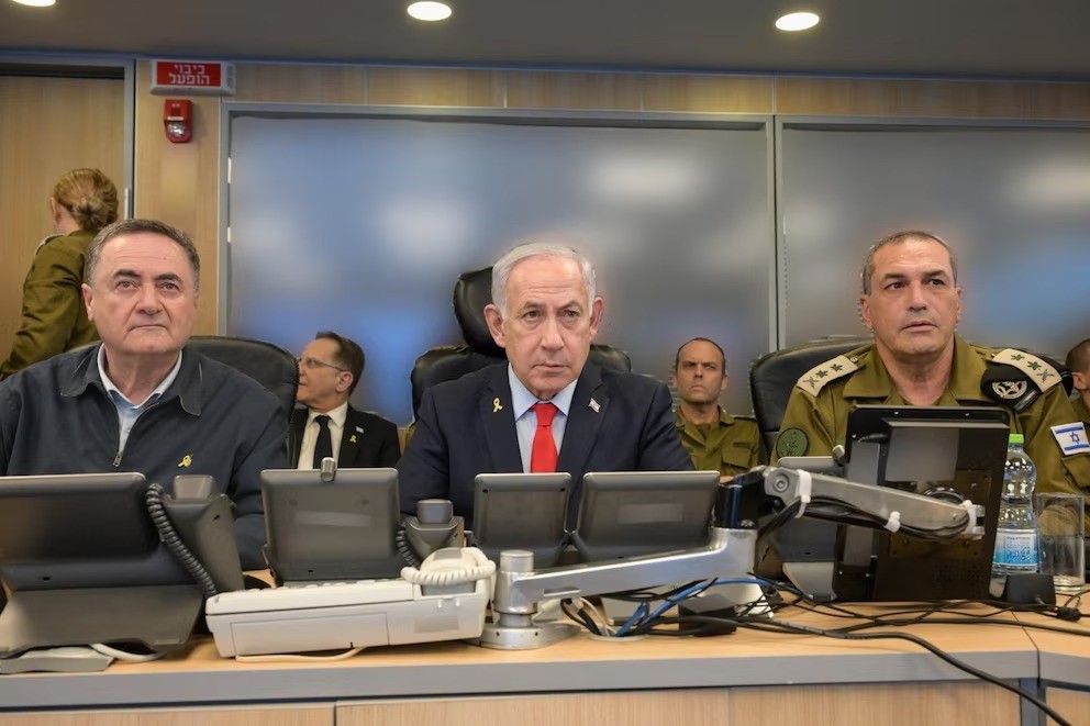 El-ministro-de-Defensa-de-Israel-Israel-Katz-el-primer-ministro-Benjamin-Netanyahu-y-el-jefe-del-Est.jpeg