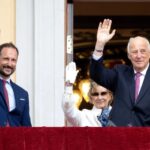 Nuevo-Rey-de-Noruega-junto-a-su-padre.jpg