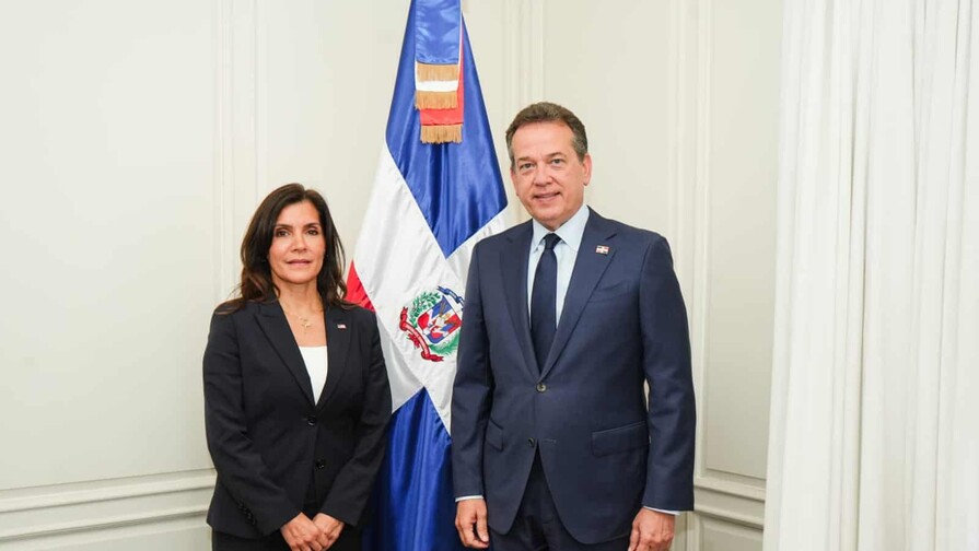 canciller-ito-bisono-y-la-embajadora-de-estados-unidos-se-reunen-72bd6bef-focus-min02-038-896-504.jp_.jpeg