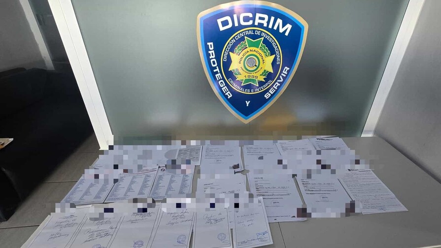 hombre-con-125-documentos-falsos-es-apresado-en-santiago-ab8ba081-focus-0-0-896-504-1.jpg