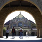 Estudiantes_Universidad_Stanford.webp.webp