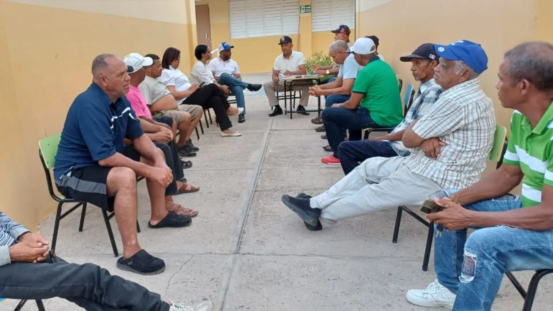 Presentacion-Resumen-de-Proyecto-Alegre-Naranja-Rosa-60.jpg.webp.webp