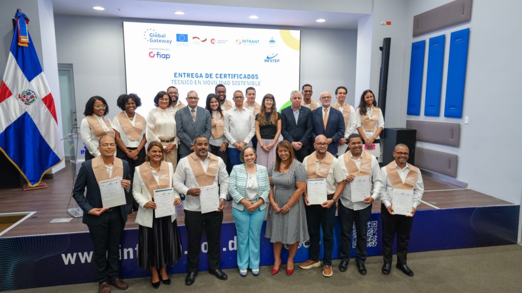 infotep-intrant-fiap-y-el-cnccmc-articulan-programa-para-formar-especialistas-en-movilidad-sostenibl.jpeg