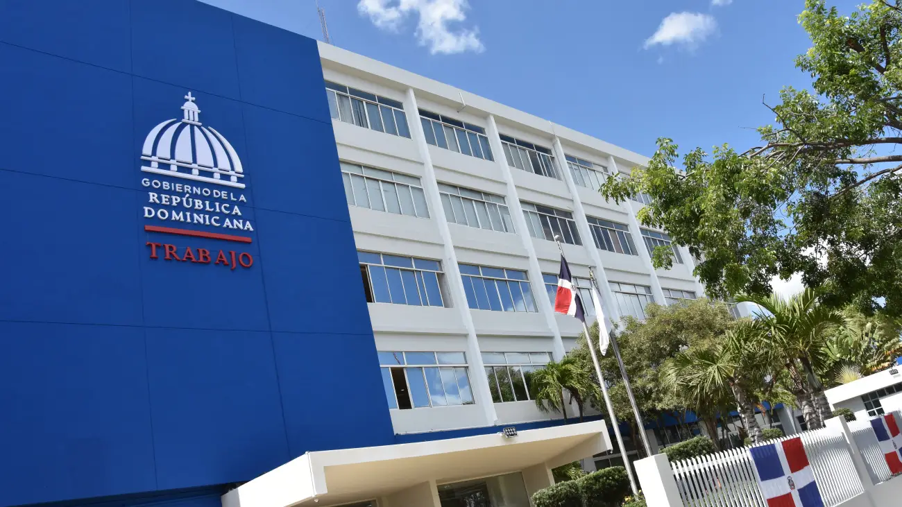 ministerio-de-trabajo-reitera-jueves-no-laborable.webp.webp